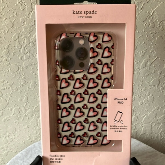 Kate Spade:  Black & White Heart Pattern iPhone 14 Pro Case - Picture 1 of 13